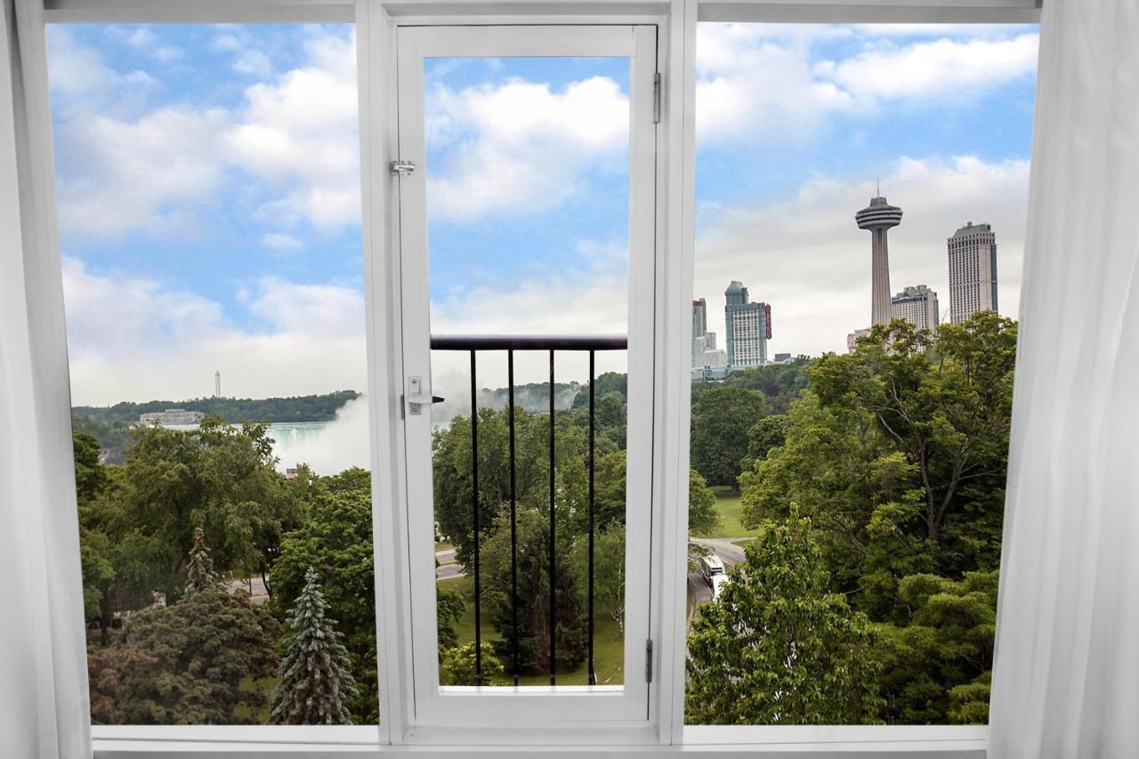 Niagara Parks View Guest room, Queen,1350773434:JPEG